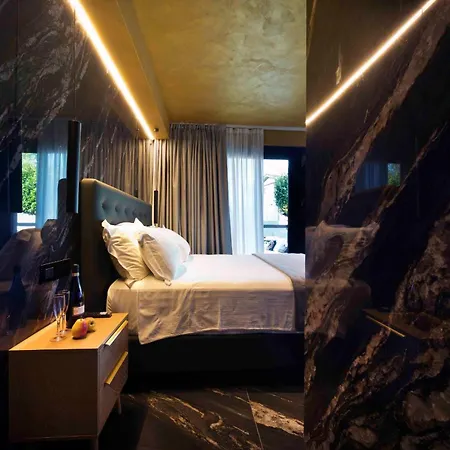 Boutique Hotel Sirmione-3